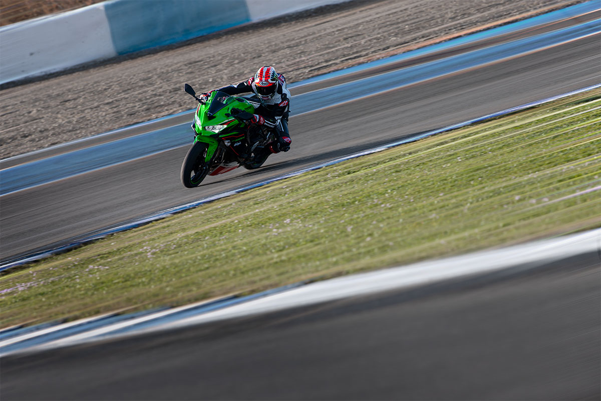 Kawasaki Ninja ZX25R KRT 2022 Kawasaki Ninja ZX25R KRT 2022